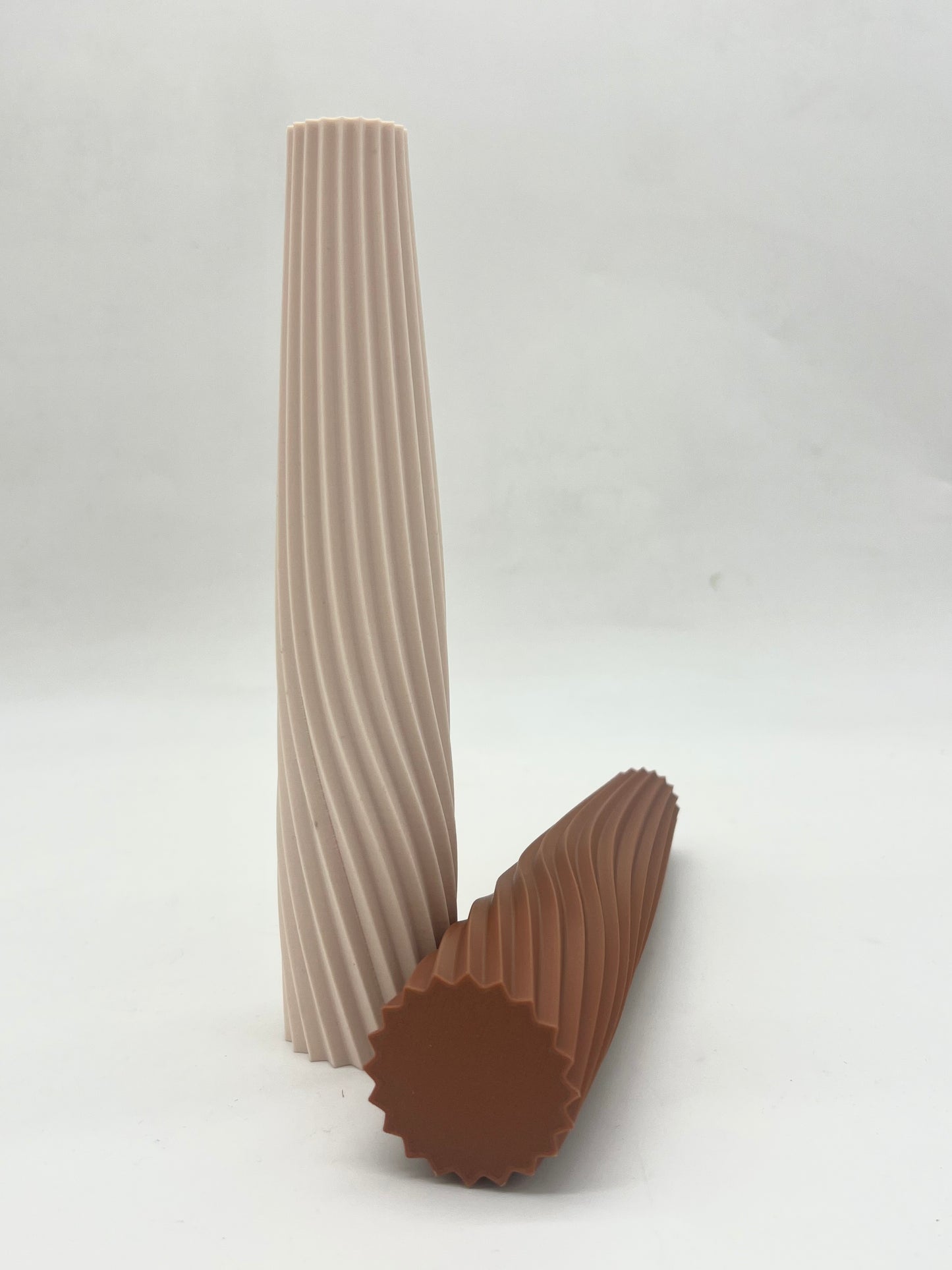 Vază Răsucită Elegantă – Imprimare 3D