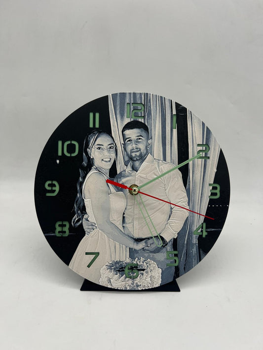 Ceas Personalizat cu Fotografie – Cifre Clasice sau Glow