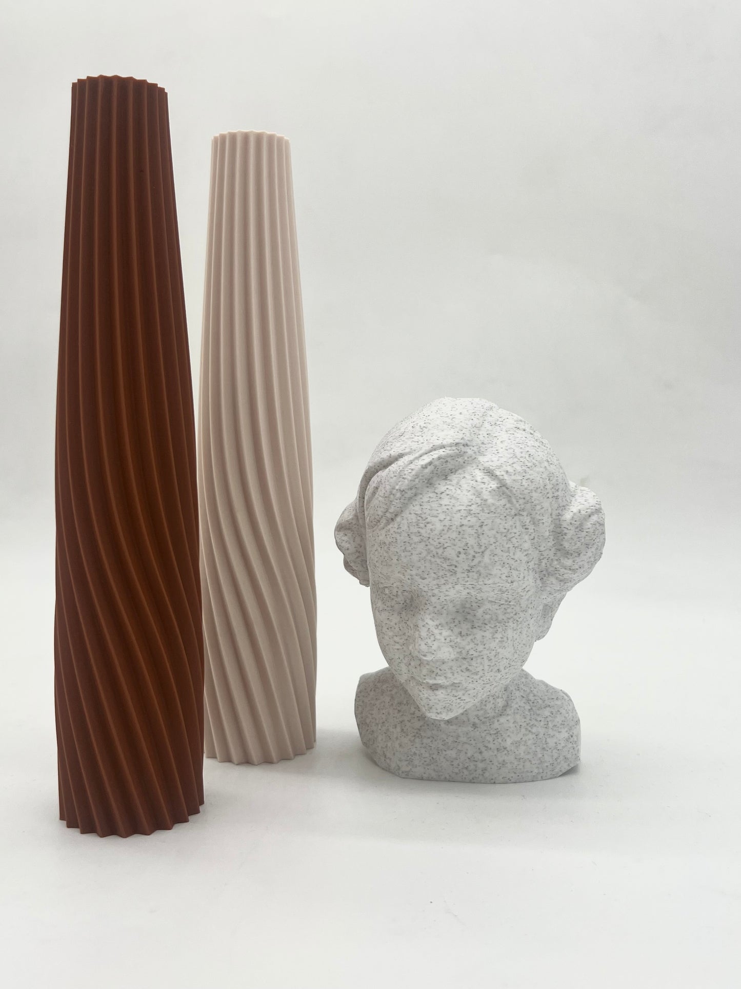 Vază Răsucită Elegantă – Imprimare 3D