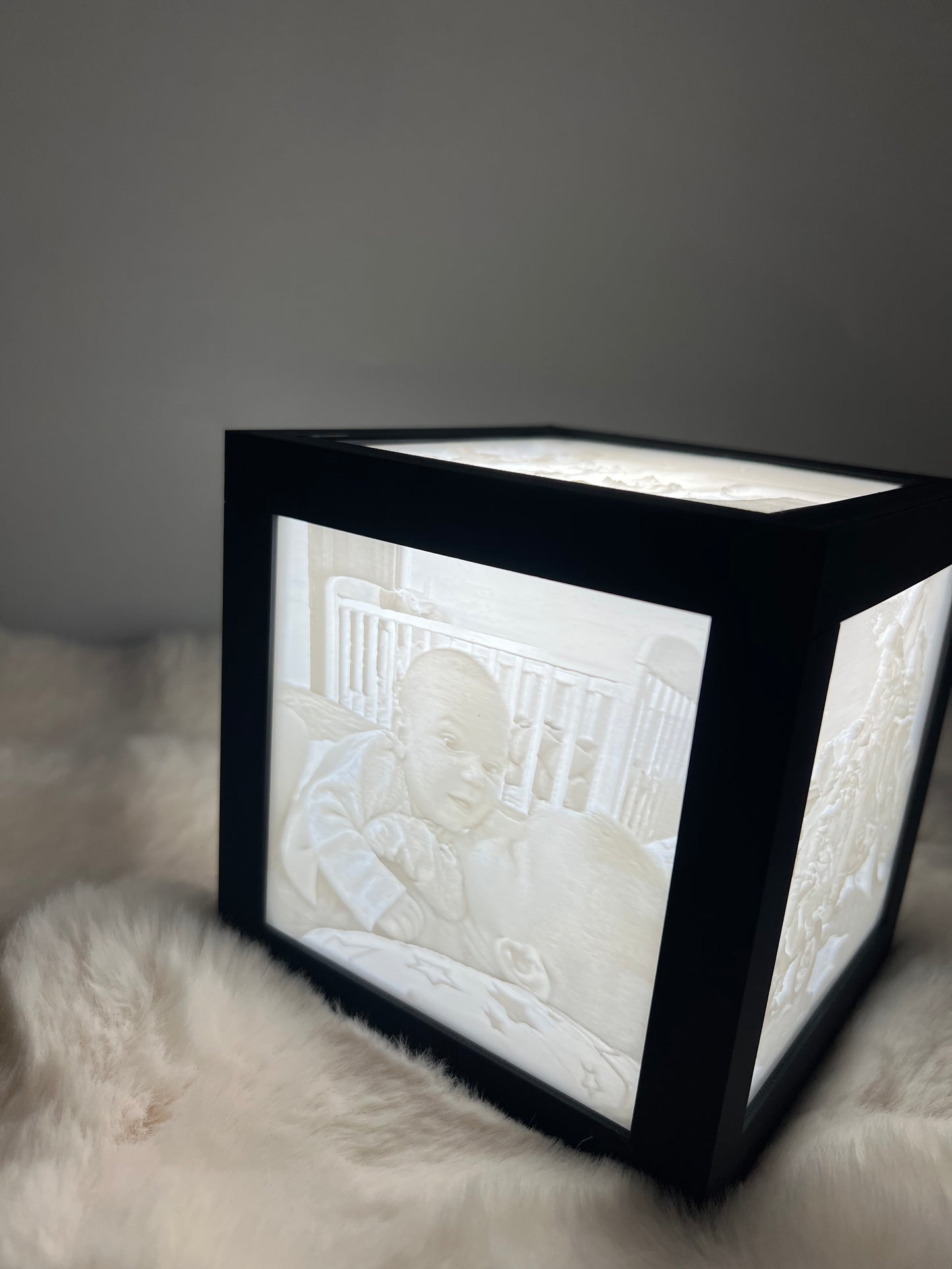 Lampă Personalizabilă Lytophane – Panou 100×100 mm, Iluminare LED
