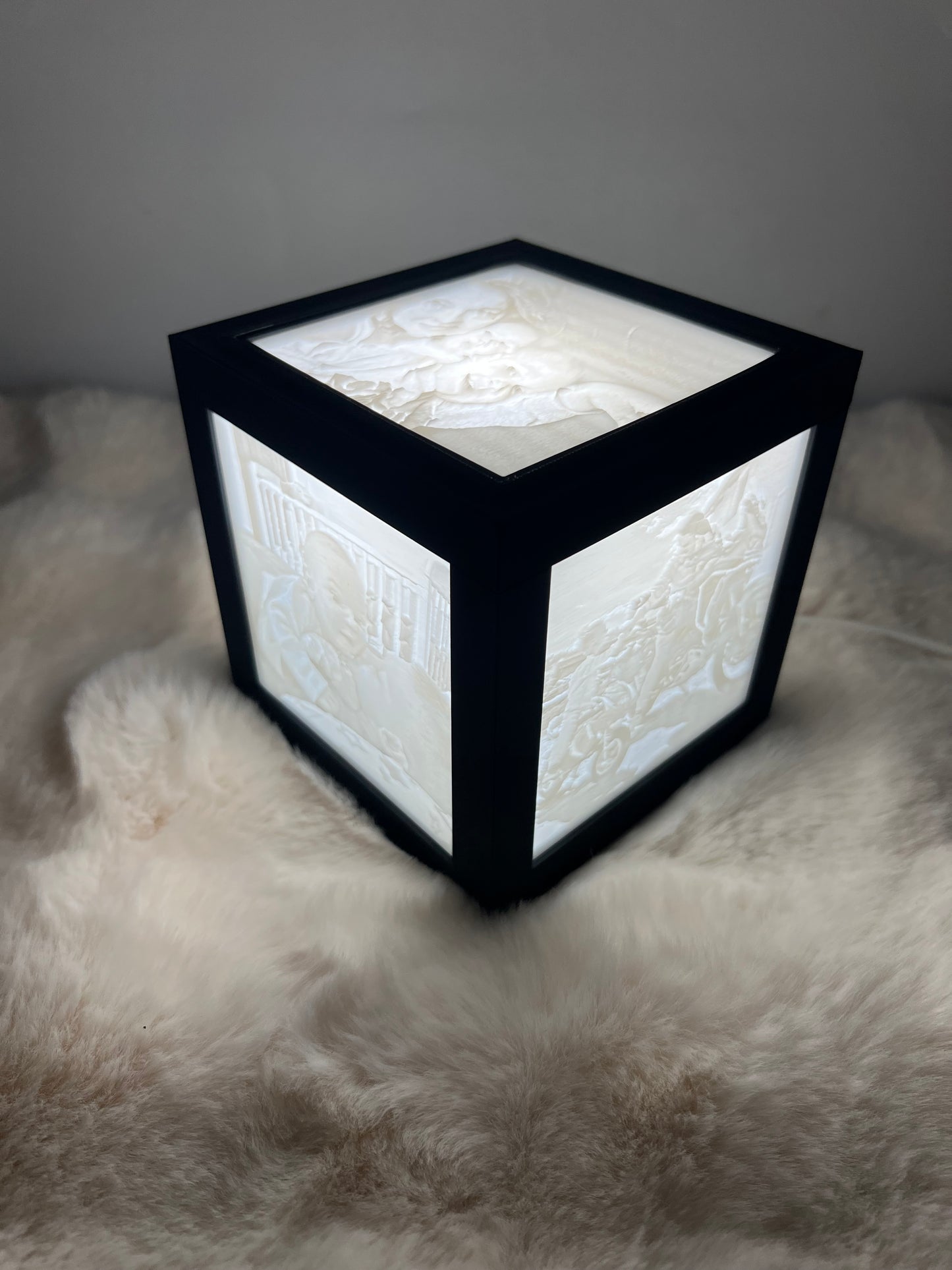 Lampă Personalizabilă Lytophane – Panou 100×100 mm, Iluminare LED